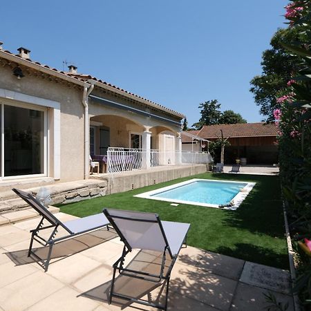 Pretty Detached House With Swimming Pool In The Village Of Mouries Kültér fotó